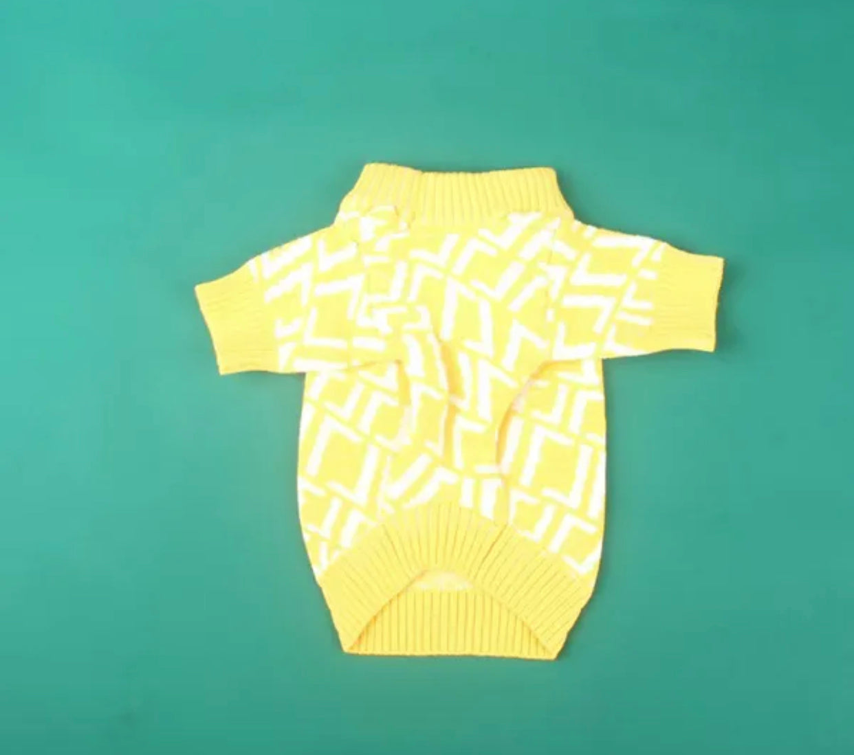 Furendi Yellow Sweater